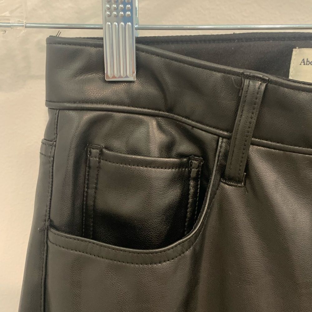 Abercrombie & Fitch Black Straight Ankle Leg faux pant with Sleek Finish - Picture 8 of 14